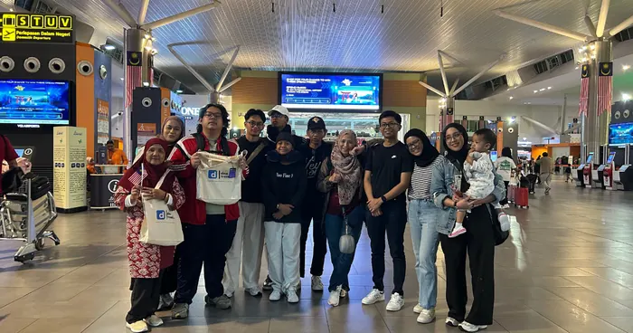 Pelanggan Dina Travel