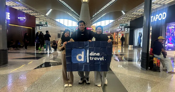 Pelanggan Dina Travel