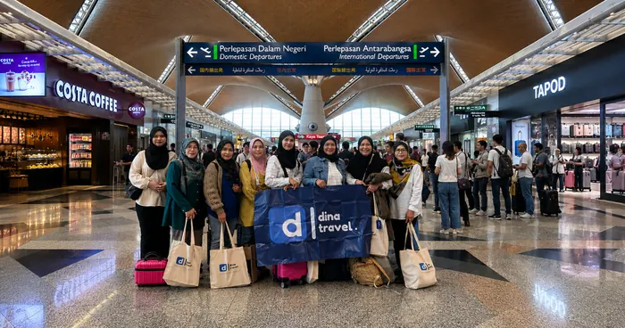 Pelanggan Dina Travel